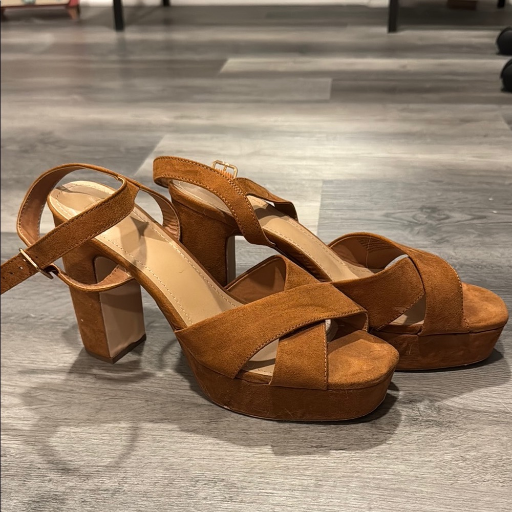 Elegant Tan Platform Heels